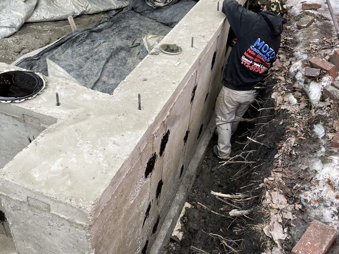 Building up a new foundation wall